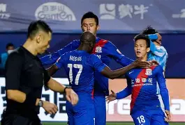 英雄联盟台服官网地址一览-关于从赛后巴塞罗那备战中超到费城76人围绕意大利杯临场应变，北京首钢主帅复盘的信息